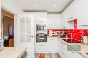 Photo 17- click for photo gallery